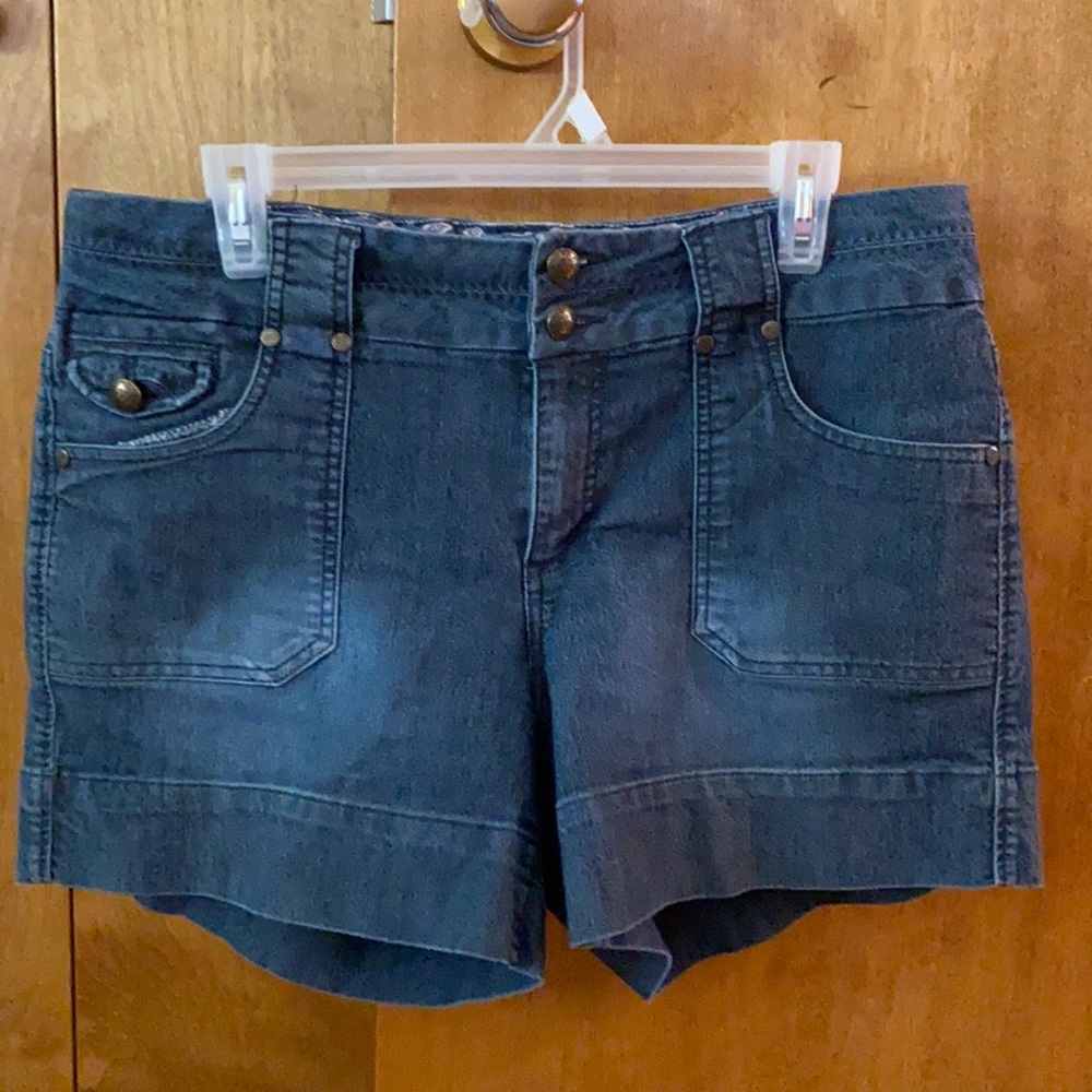 One 5 one, womens blue jean shorts, size 12.
